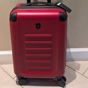 Victorinox Spectra 2.0 Red Wheeled Global Carry-on Suitcase VG 601146